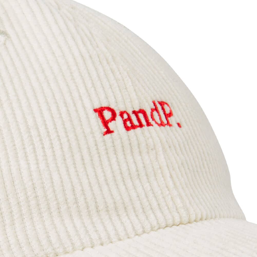 6 Panels Cap P&P offwhite Embroidery Detail